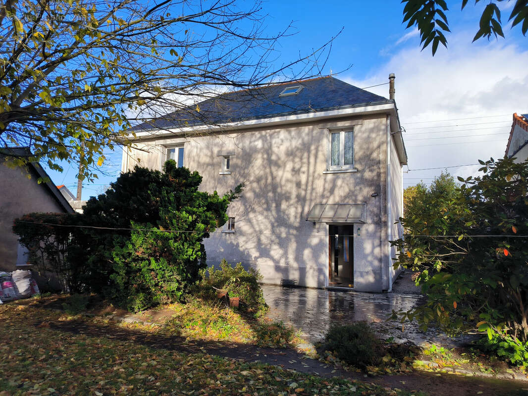 Maison à SAINT-SEBASTIEN-SUR-LOIRE