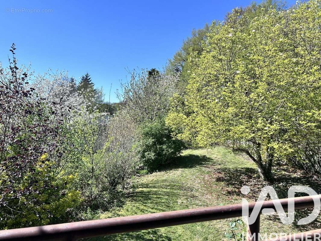 Maison 86 m² à Leucamp  - photo 3