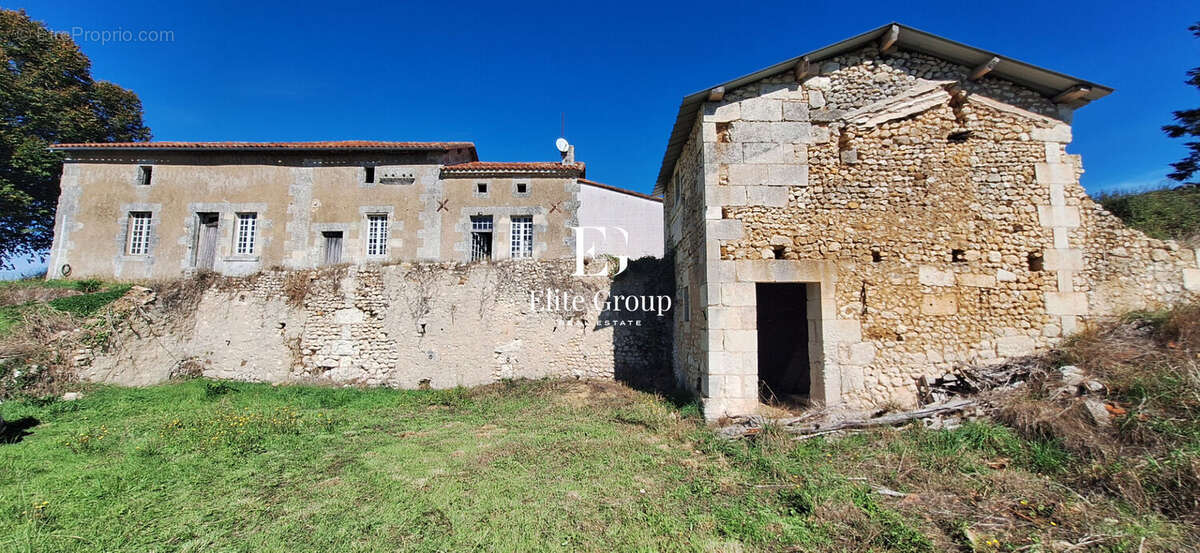 Maison à SAINT-PRIVAT-DES-PRES