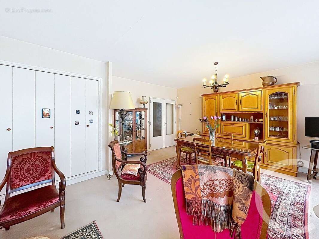 Photo 2 - Appartement à CHOISY-LE-ROI