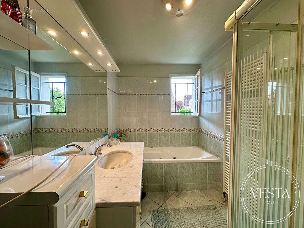 Maison à FONTAINE-LES-DIJON