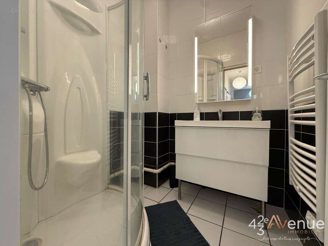 Appartement à SAINT-ETIENNE