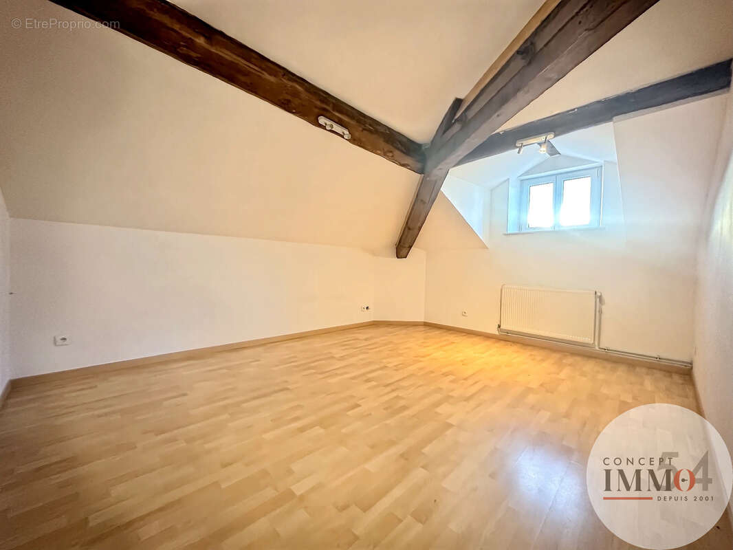 Appartement à JEZAINVILLE