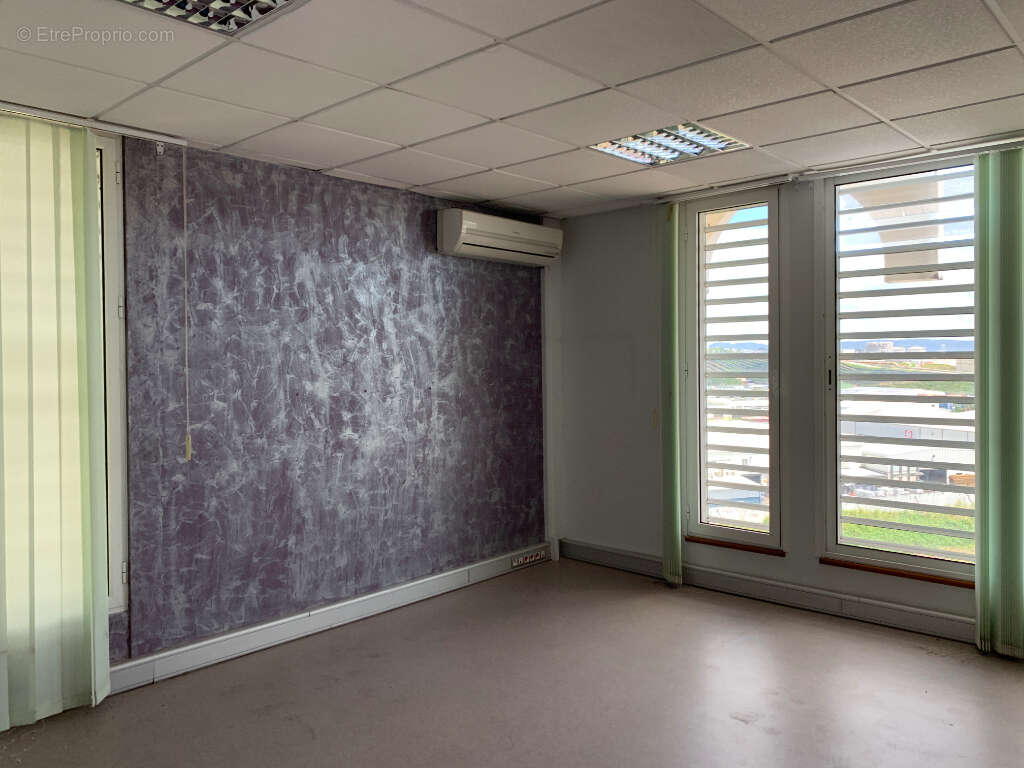 Commerce à FORT-DE-FRANCE