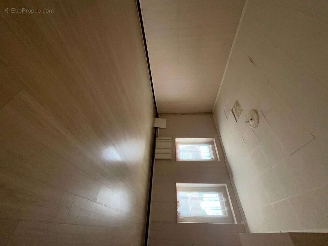 Maison 120 m² à Dun-Sur-Auron  - photo 2