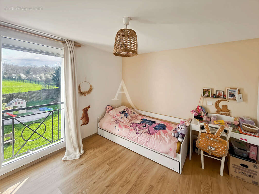 Maison à LES MUREAUX