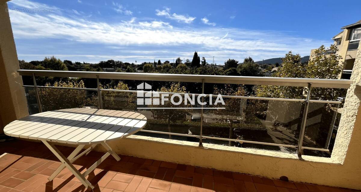 Appartement à HYERES