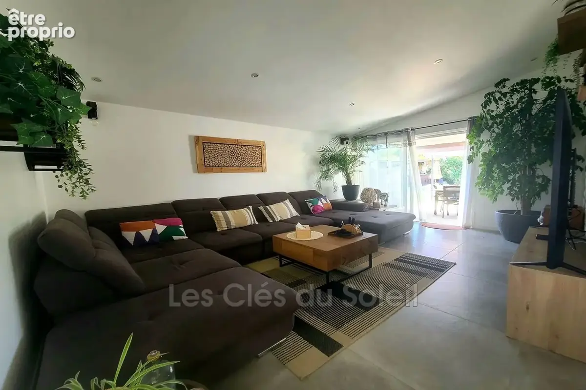 Maison 5 pièces 146 m² à vendre à Cuers (83390) - photo 4