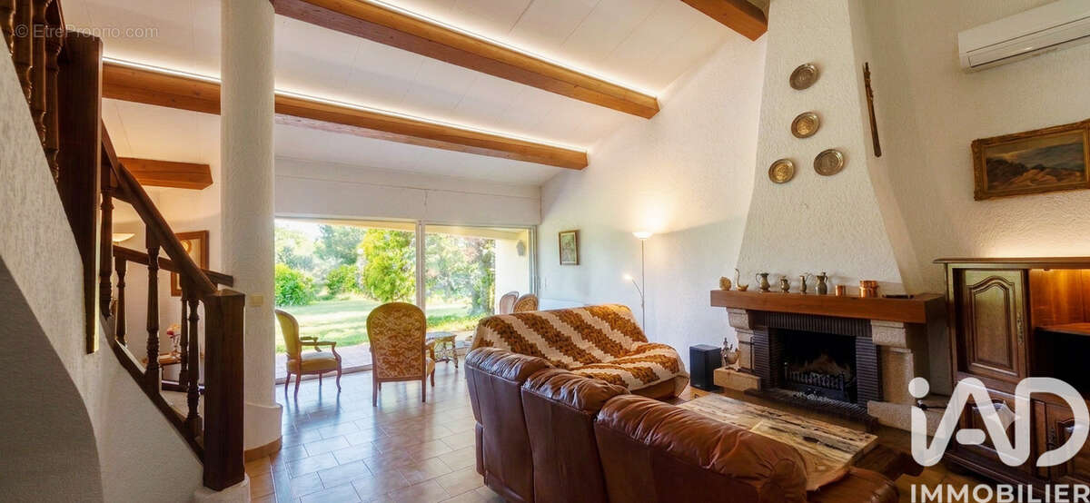 Maison 160 m² à Laroque  - photo 7