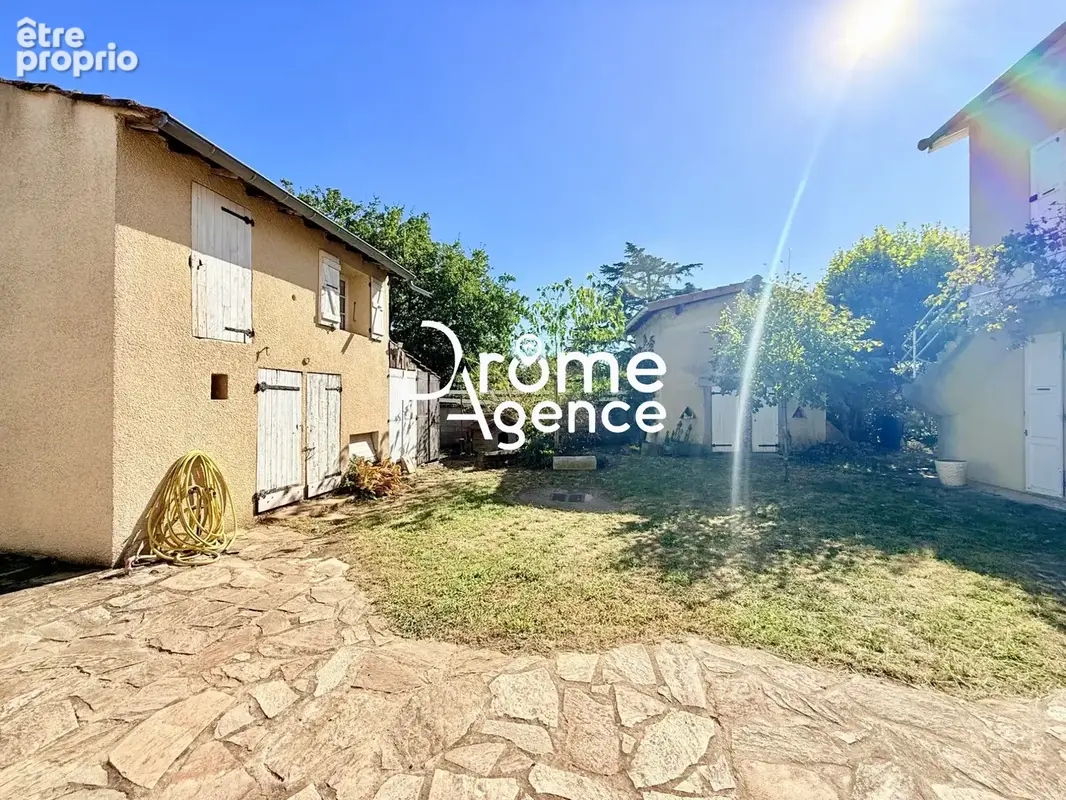 Maison 7 pièces 270 m² à vendre à Valence (26000) - photo 2
