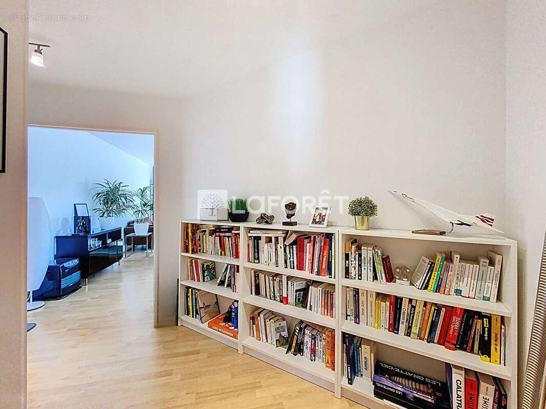Appartement à VERNEUIL-SUR-SEINE