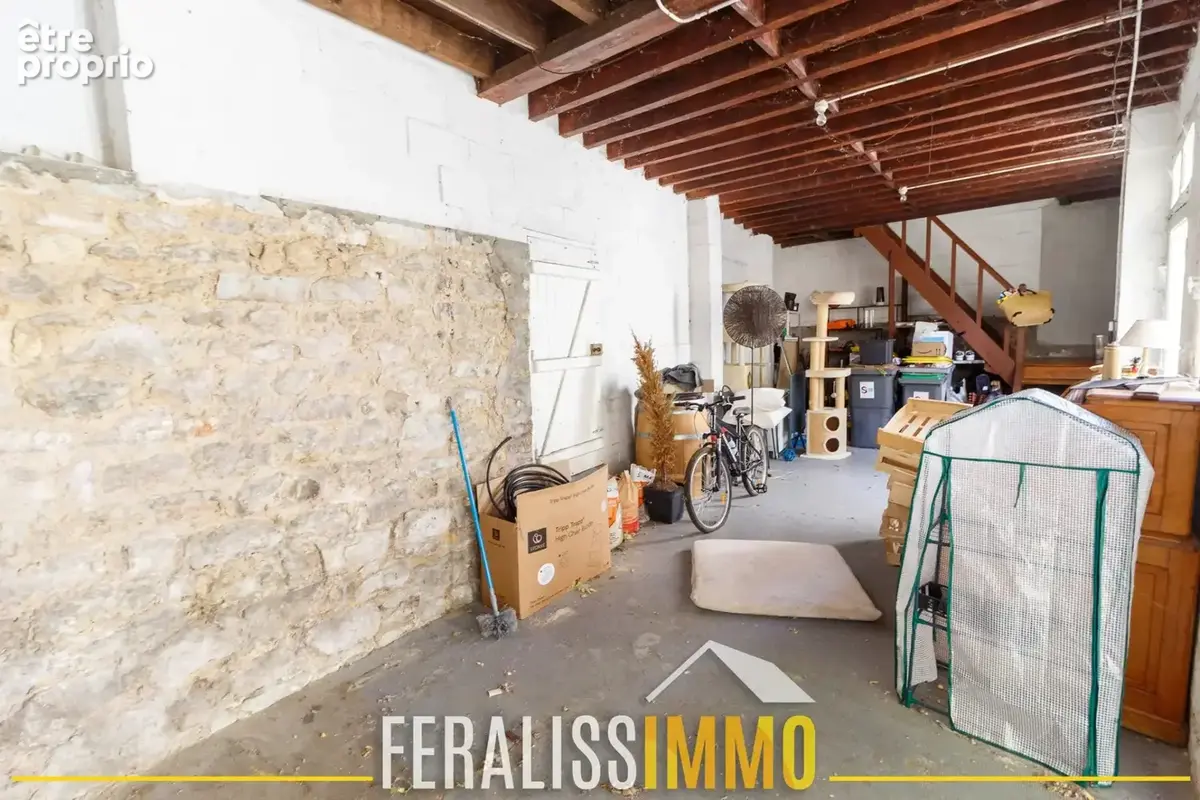 Maison de charme rénovée avec goût, 3 chambres + bureau + an - photo 17
