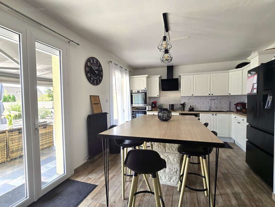 Maison à ETIVAL-LES-LE-MANS