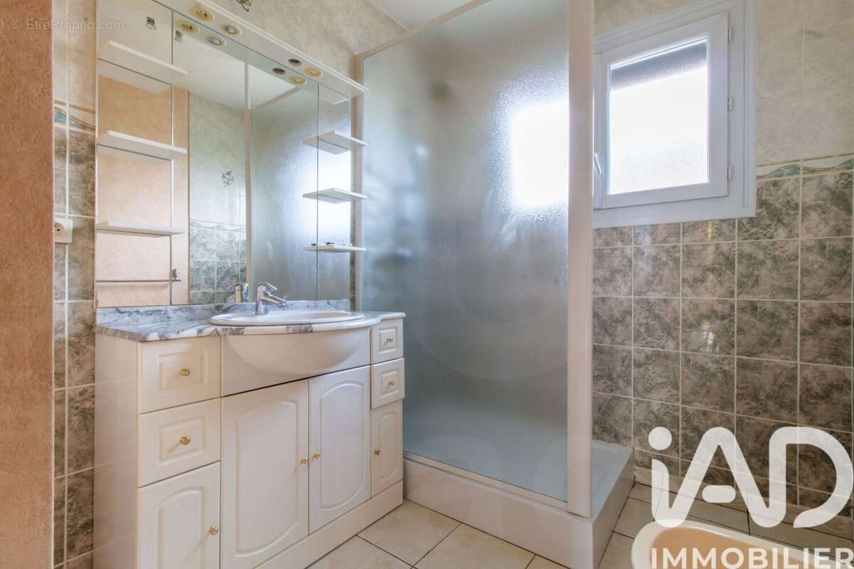 Photo 8 - Maison à SAINT-JEAN-DE-BRAYE