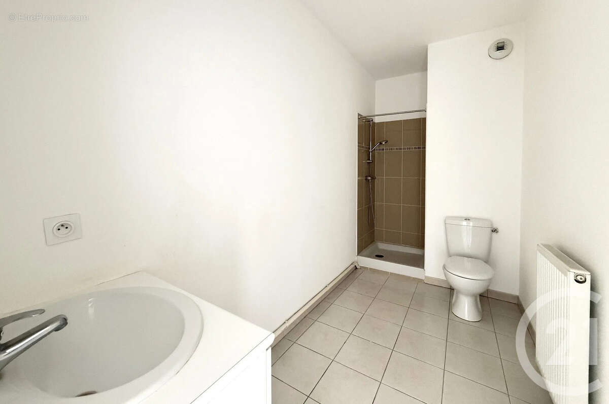 Appartement 41 m² à Begles  - photo 6