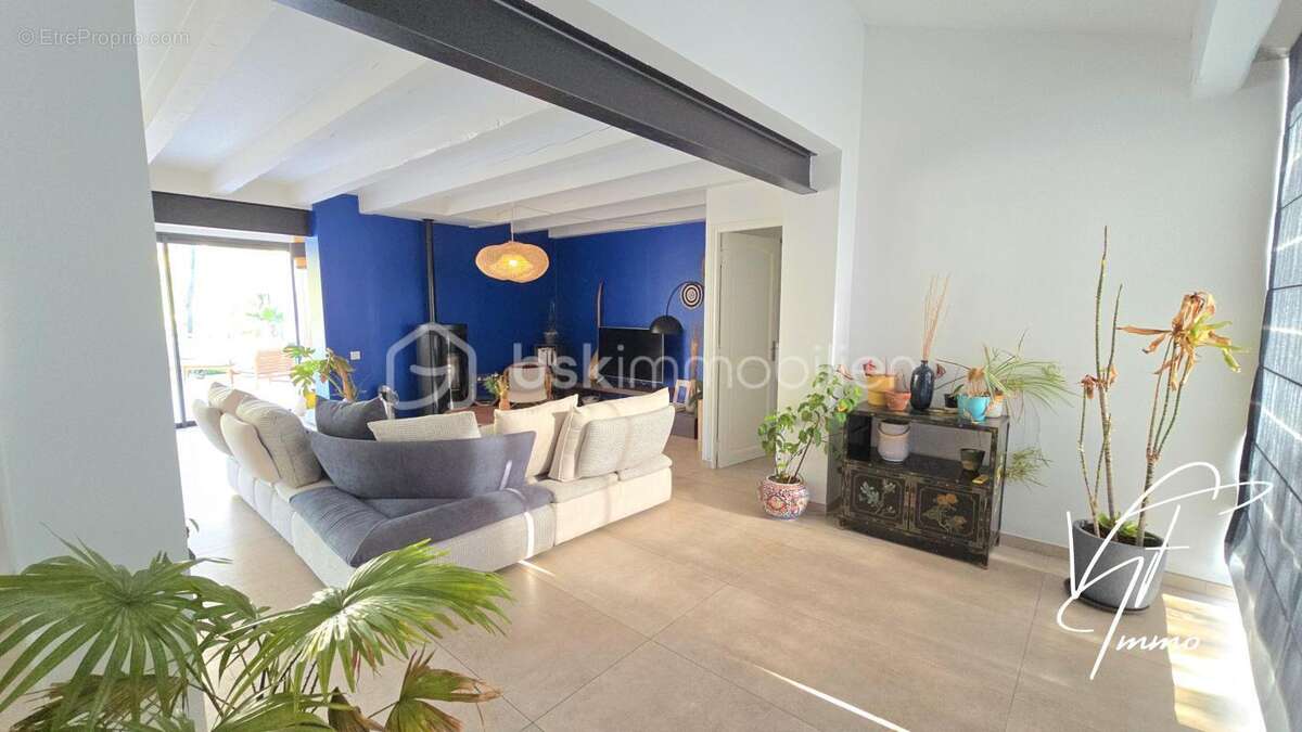 Maison à SIX-FOURS-LES-PLAGES