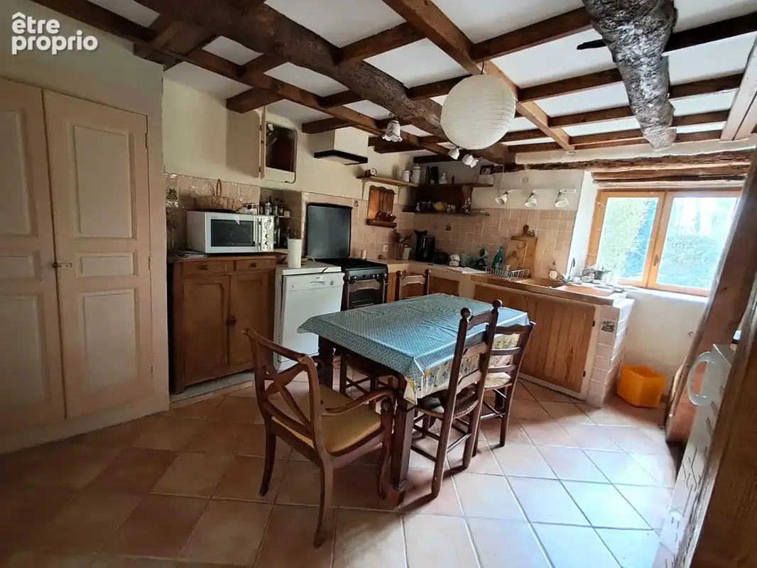 Maison de caractère avec dépendance et terrasses - photo 4