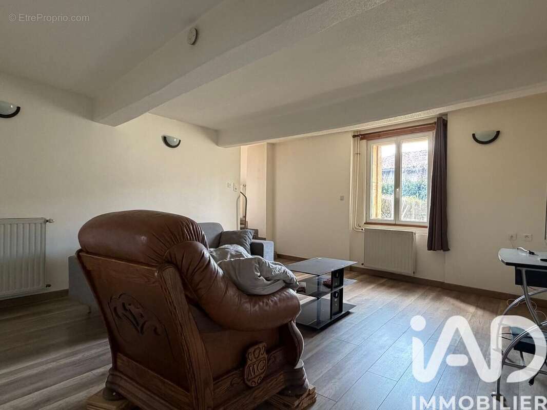 Maison 73 m² à Urbise  - photo 4