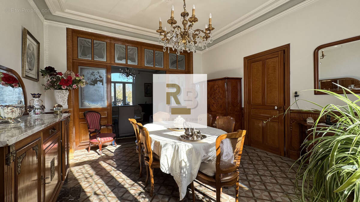 Maison à AIX-NOULETTE