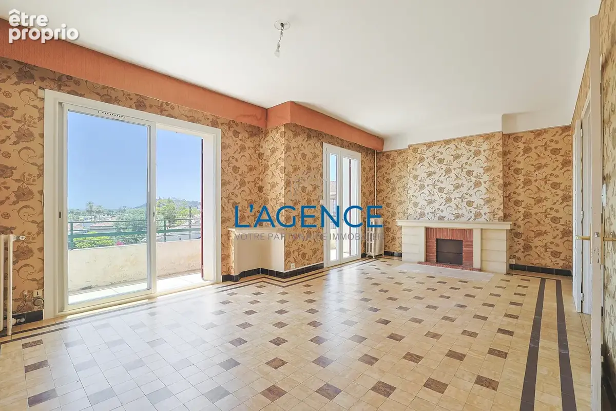 Appartement 5 pièces de 112m2 avec terrasse, jardin et stationement au calme absolue - photo 4