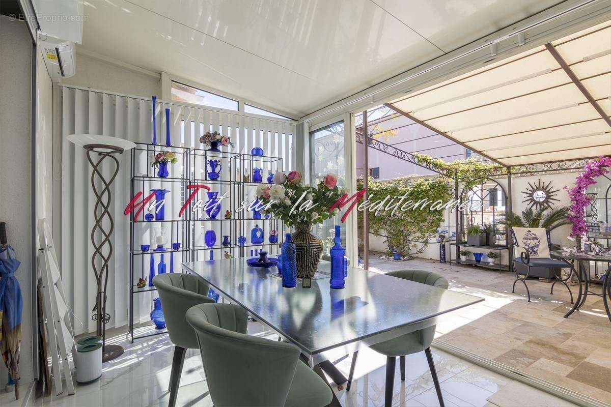 Maison à LA LONDE-LES-MAURES