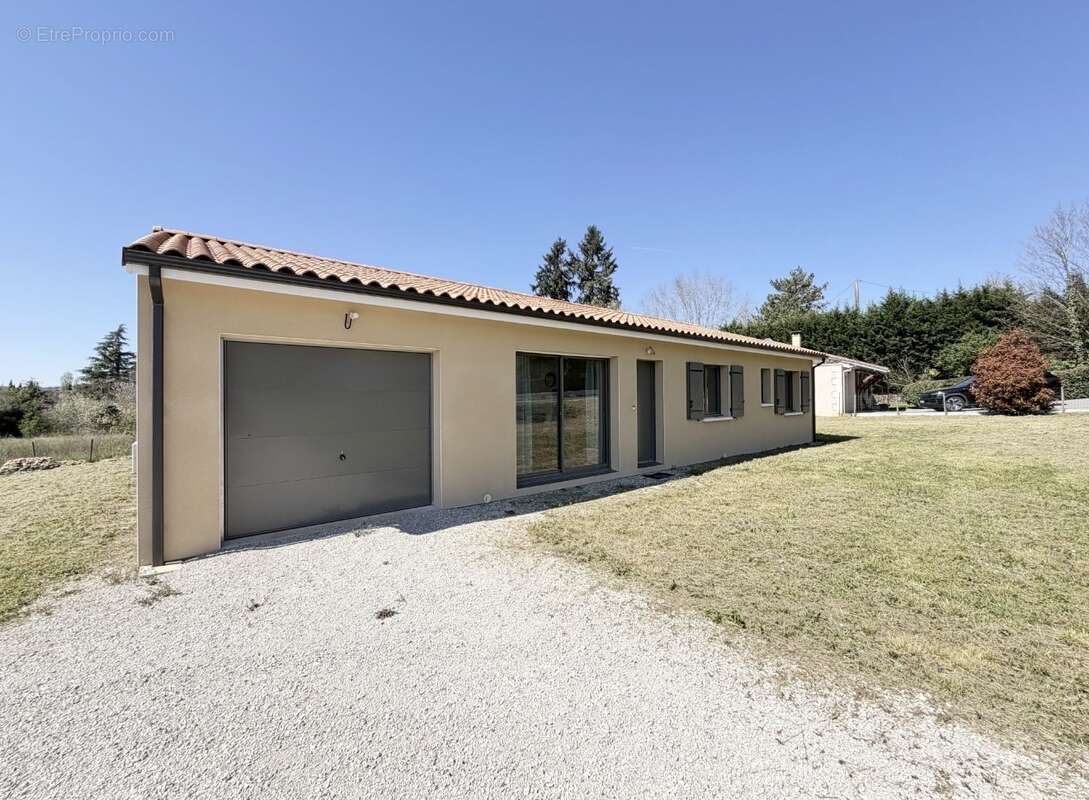 Maison à CUBJAC