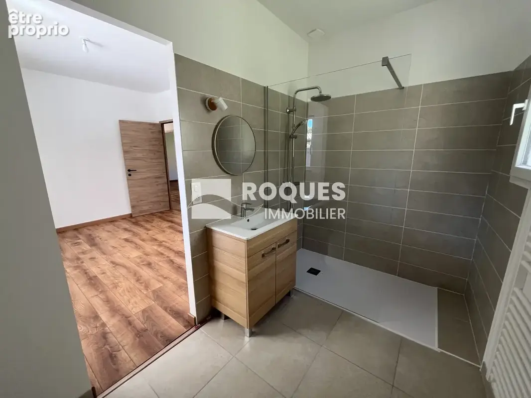 A vendre, villa contemporaine de 220m2 sur un terrain de 1306m2, Bédarieux - photo 24