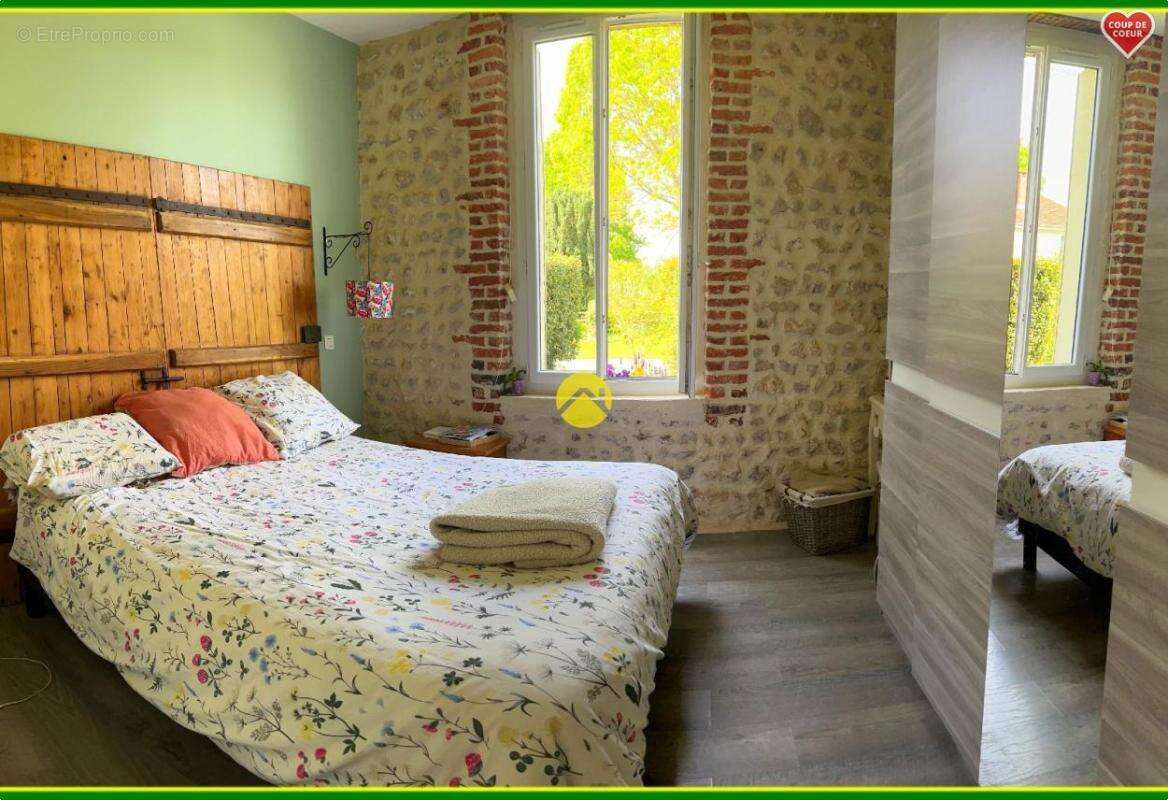 Maison à NEUVY-SUR-BARANGEON