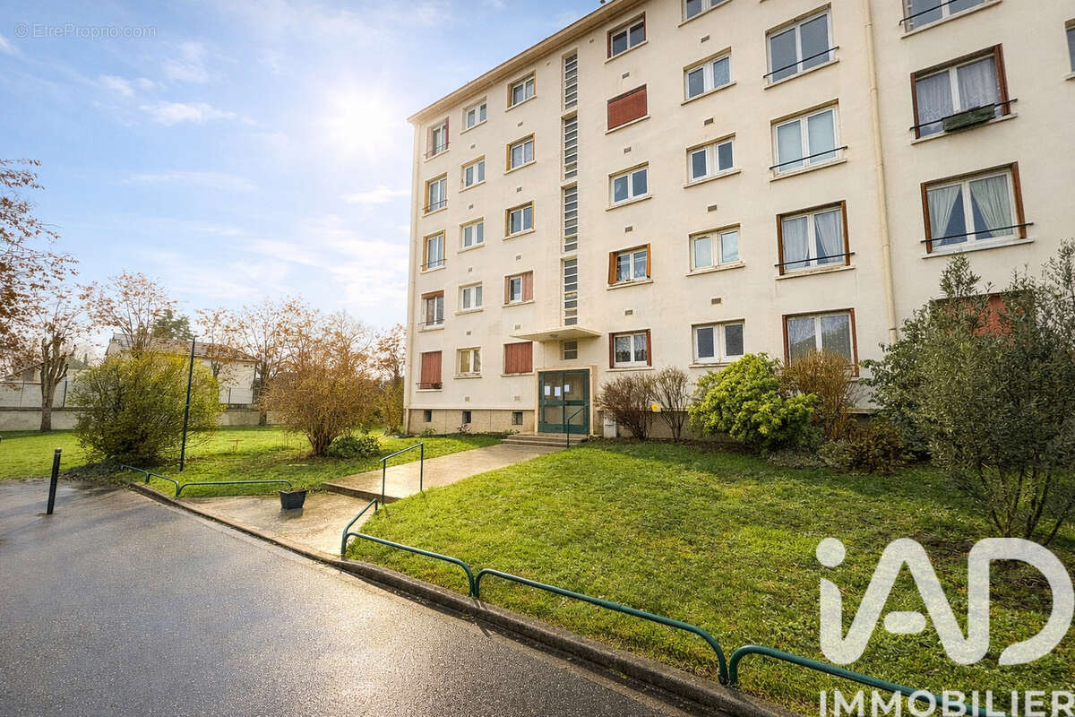 Photo 2 - Appartement à CHAMPIGNY-SUR-MARNE