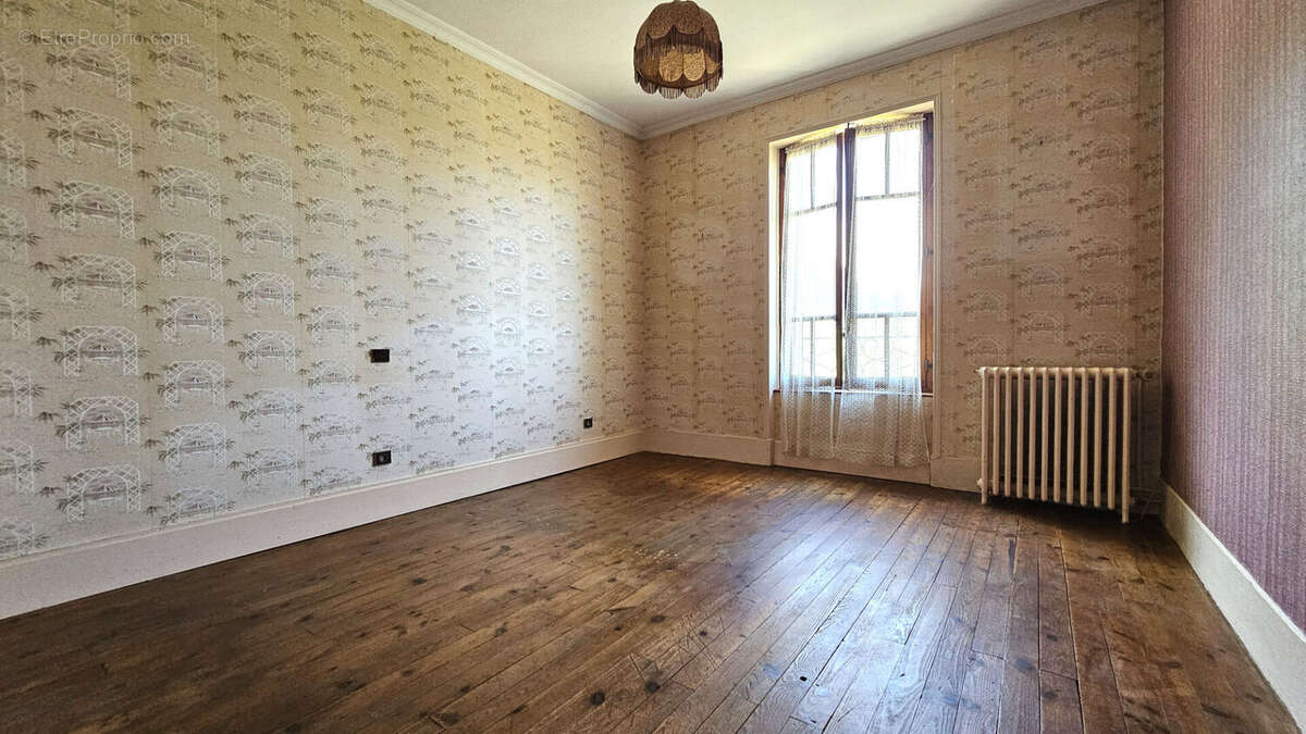 Maison à SAINT-BERON