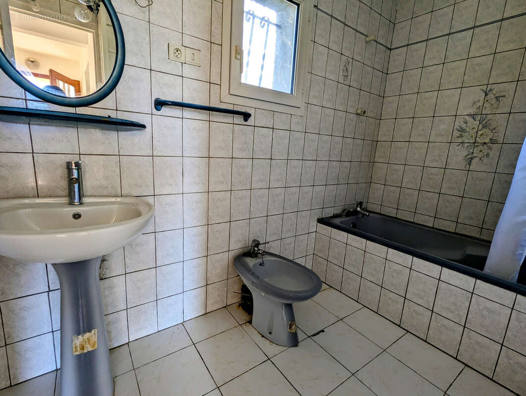 Maison à BIZE-MINERVOIS