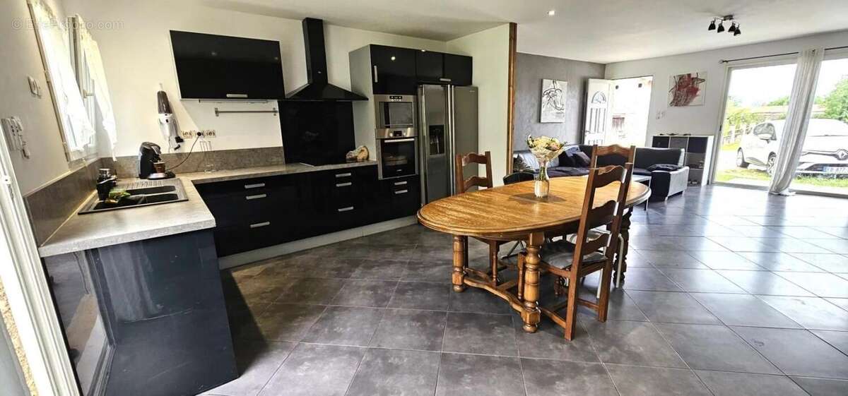 Maison à SAINT-DENIS-EN-BUGEY