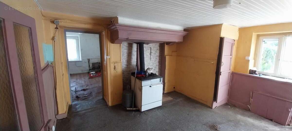 Maison à LA CHAPELLE-LES-LUXEUIL