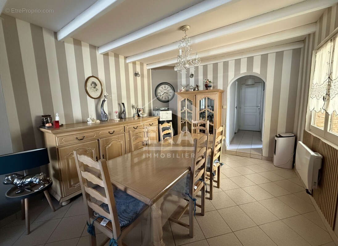 Maison à MONTIGNY-EN-GOHELLE