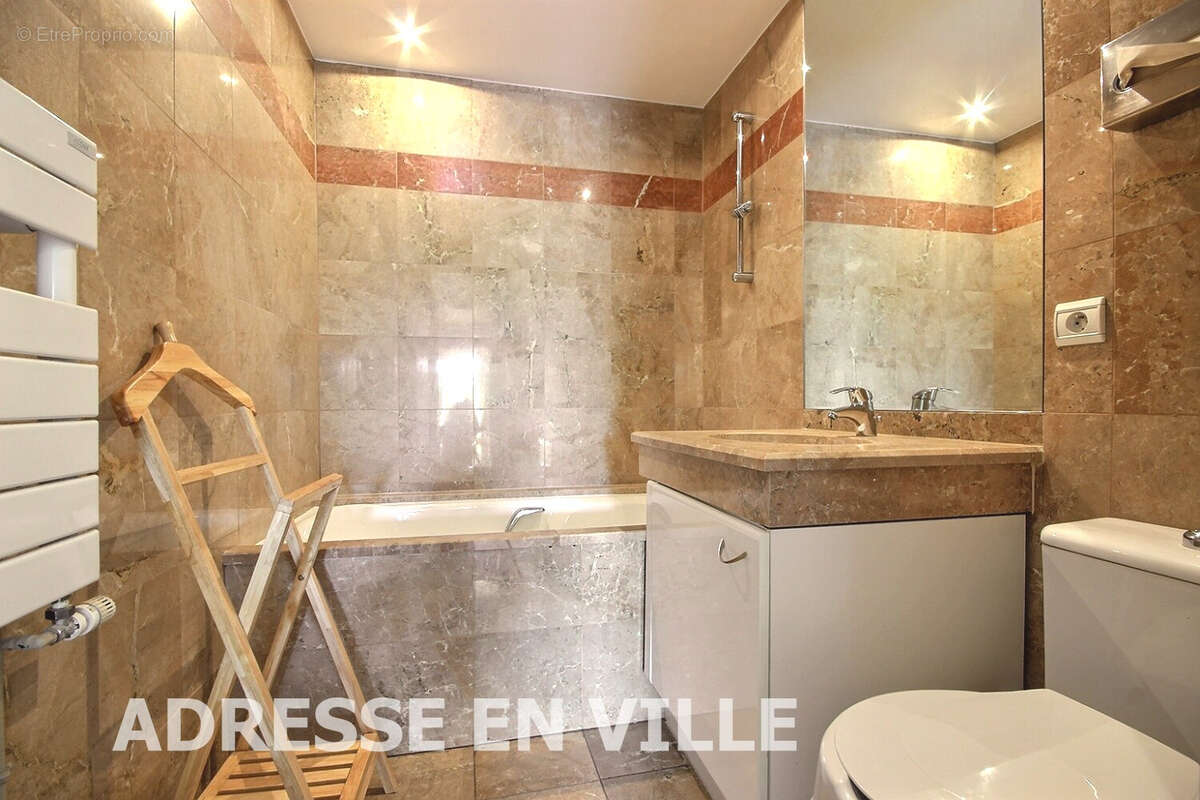 Appartement à LEVALLOIS-PERRET
