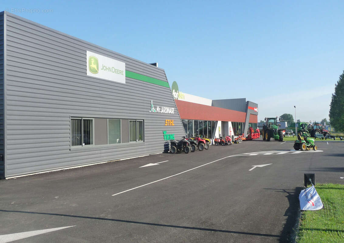 Photo 3 - Commerce à LONS