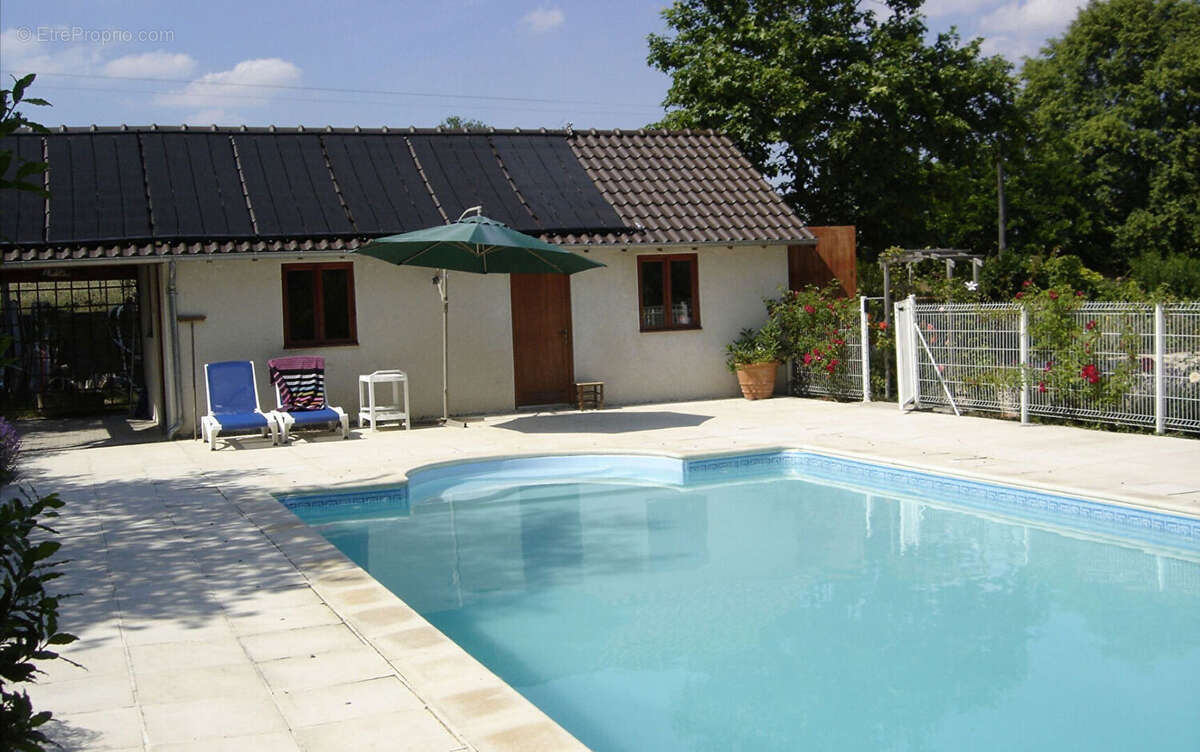 Maison à BUSSIERE-POITEVINE