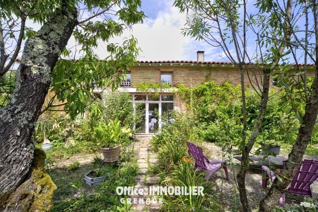 Maison à SAINT-RUSTICE