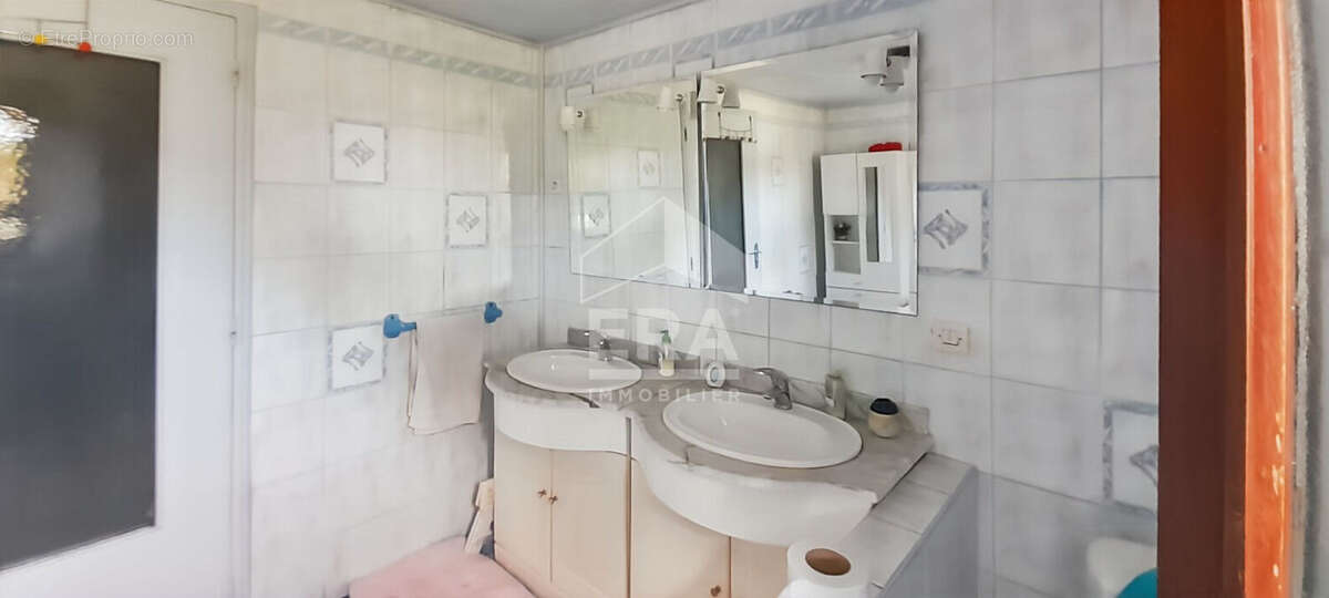 Maison 168m² à saint-étienne-du-grès - photo 13