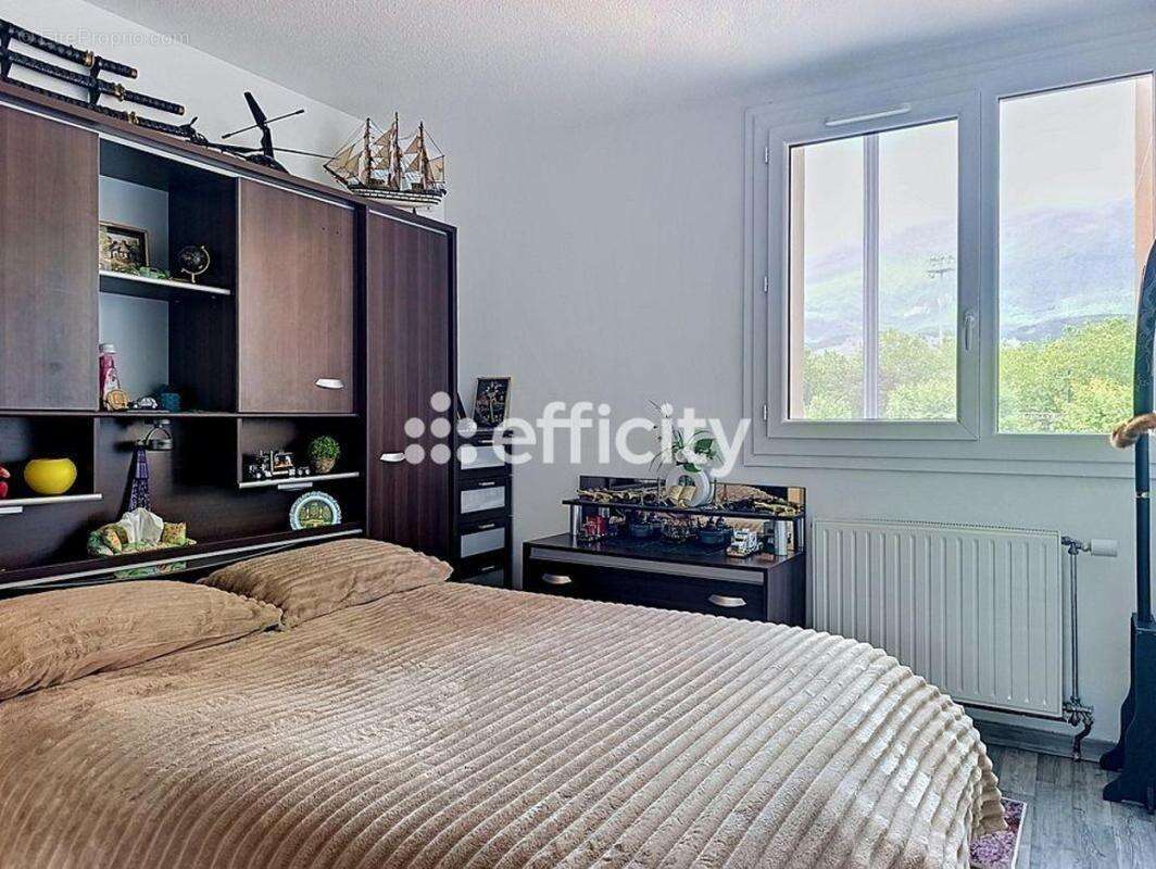 Appartement à ECHIROLLES
