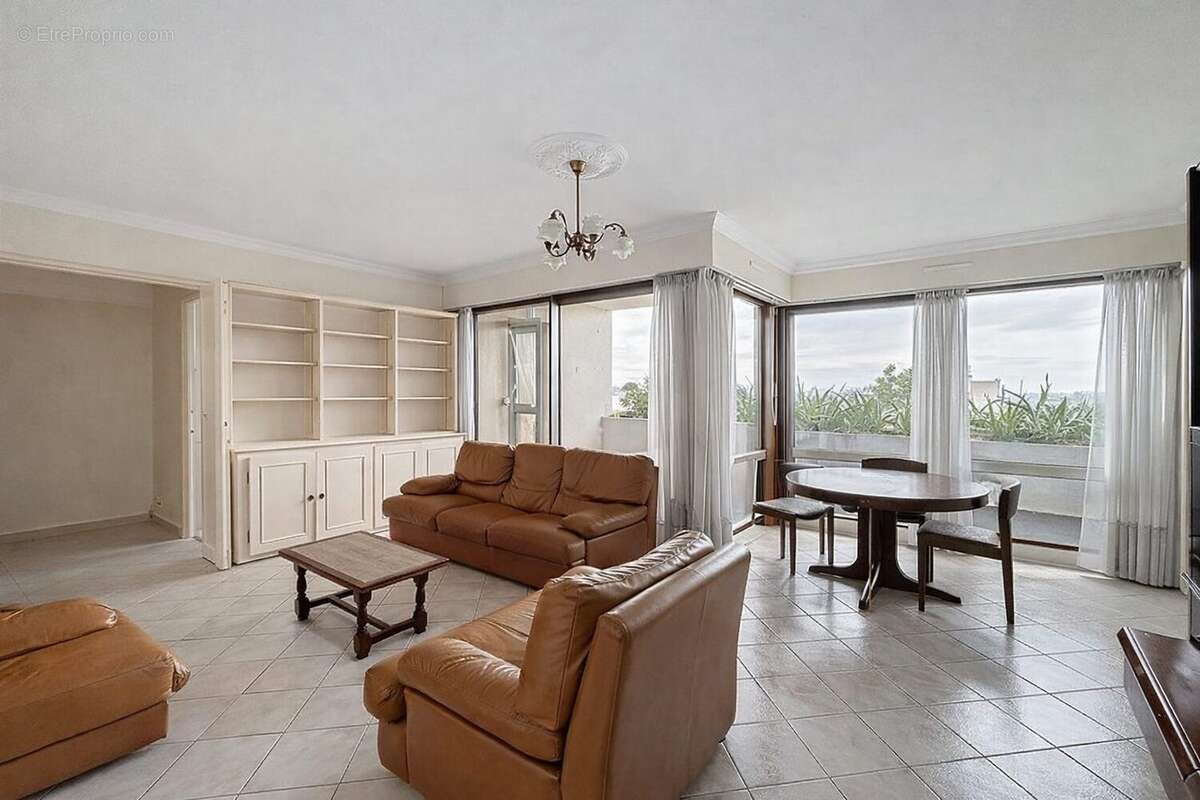 Appartement à MAISONS-ALFORT