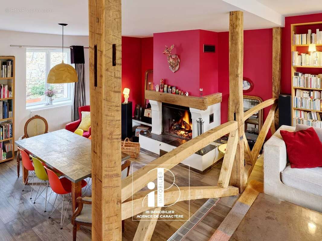 Maison à VULAINES-SUR-SEINE