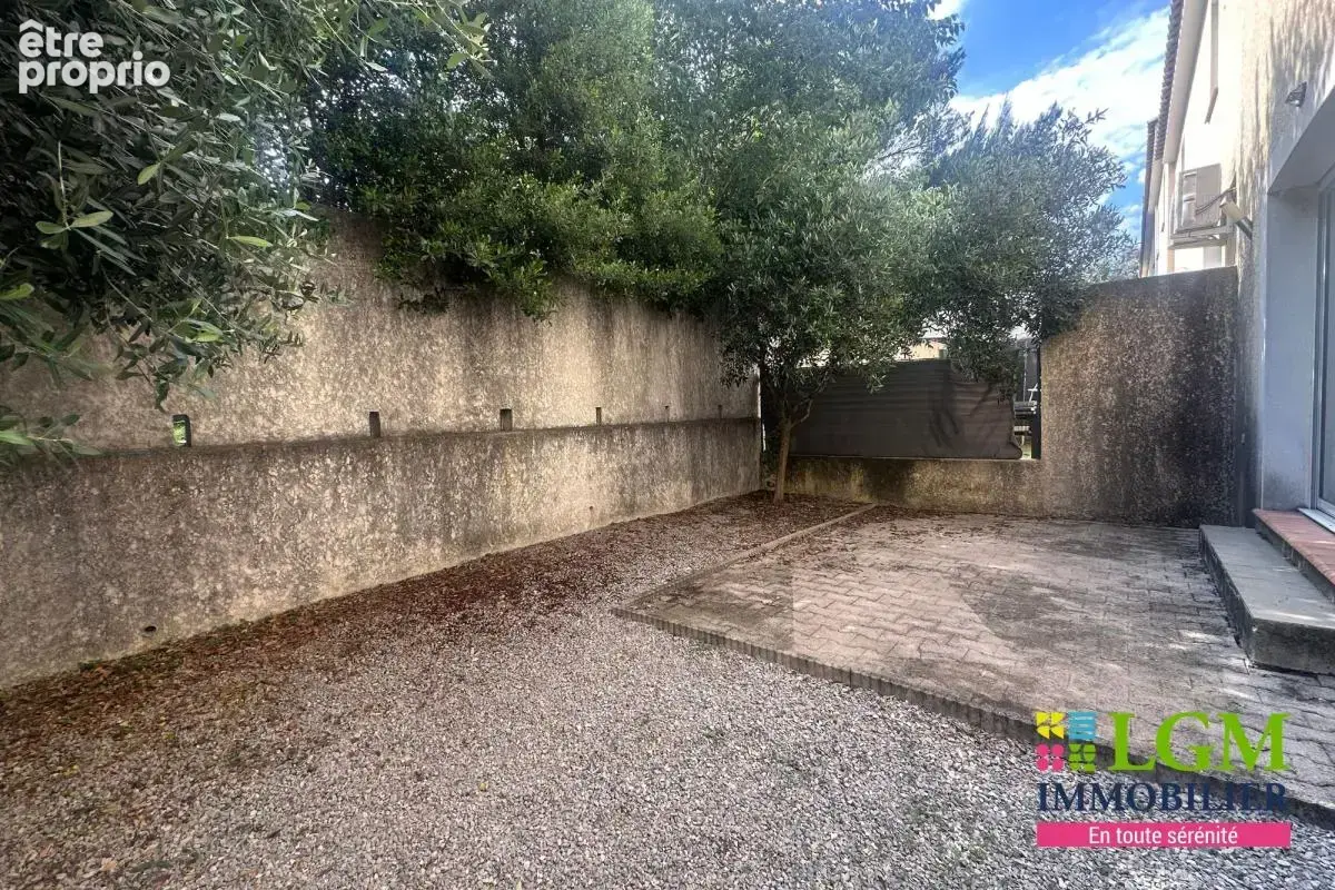 NÎMES - Maison mitoyenne avec jardinet Castanet - photo 6