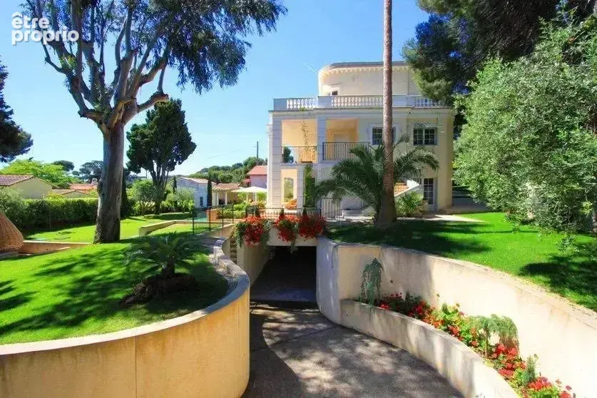 Vendre élegante villa cap d’antibes - 100m de la plage - vue mer - ascenseur - photo 2