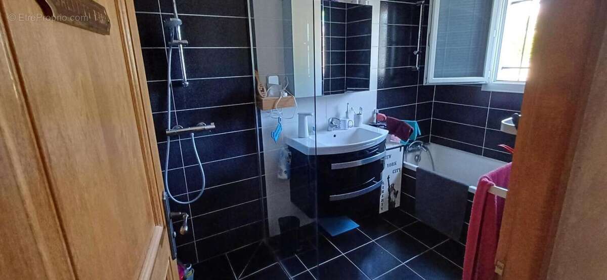 Maison  plain pieds 80 m2   12mn TGV - photo 16