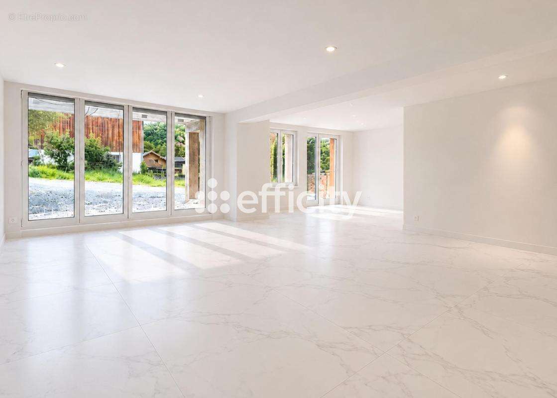 Appartement à SAINT-JEOIRE