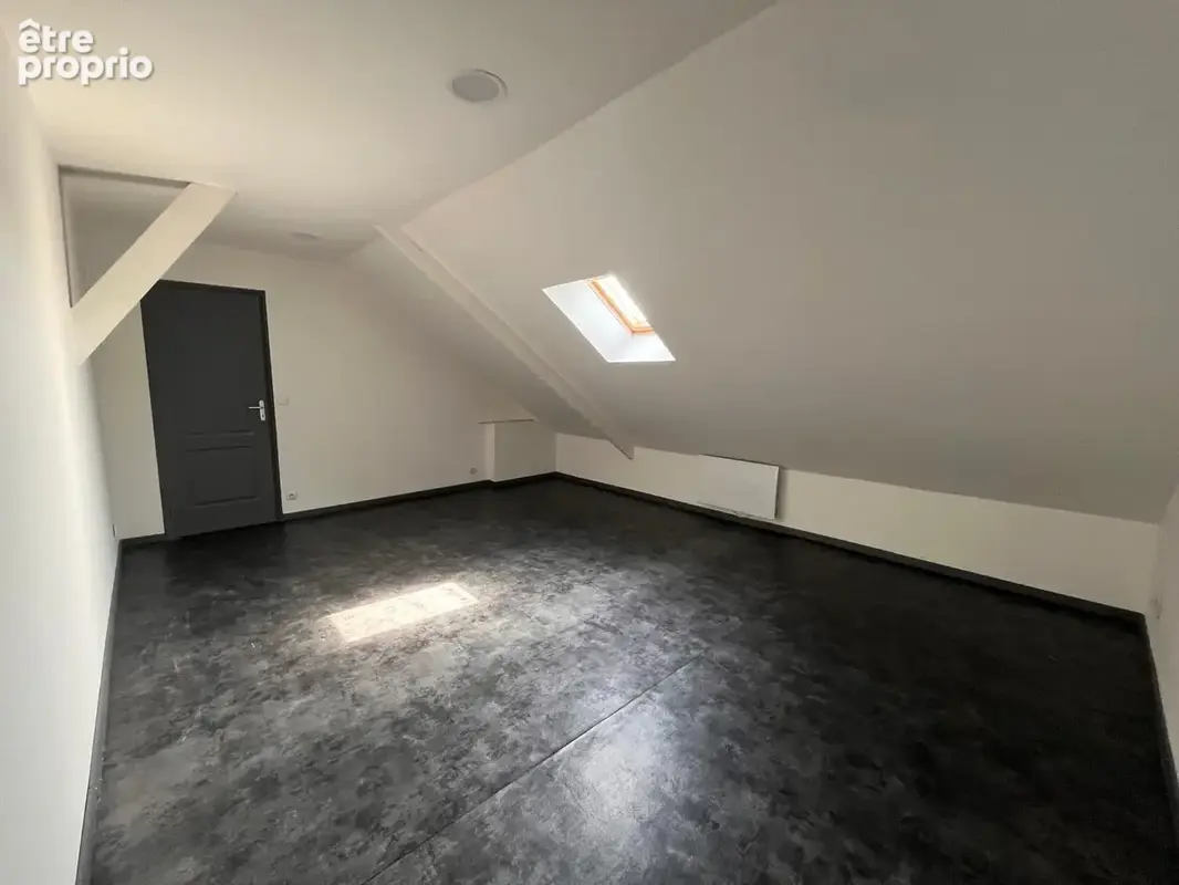 Amiénoise d'angle - 3 chambres - Garage - photo 15