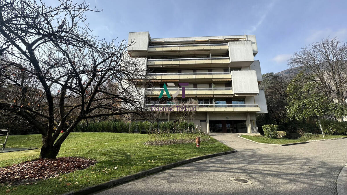 Appartement à MEYLAN