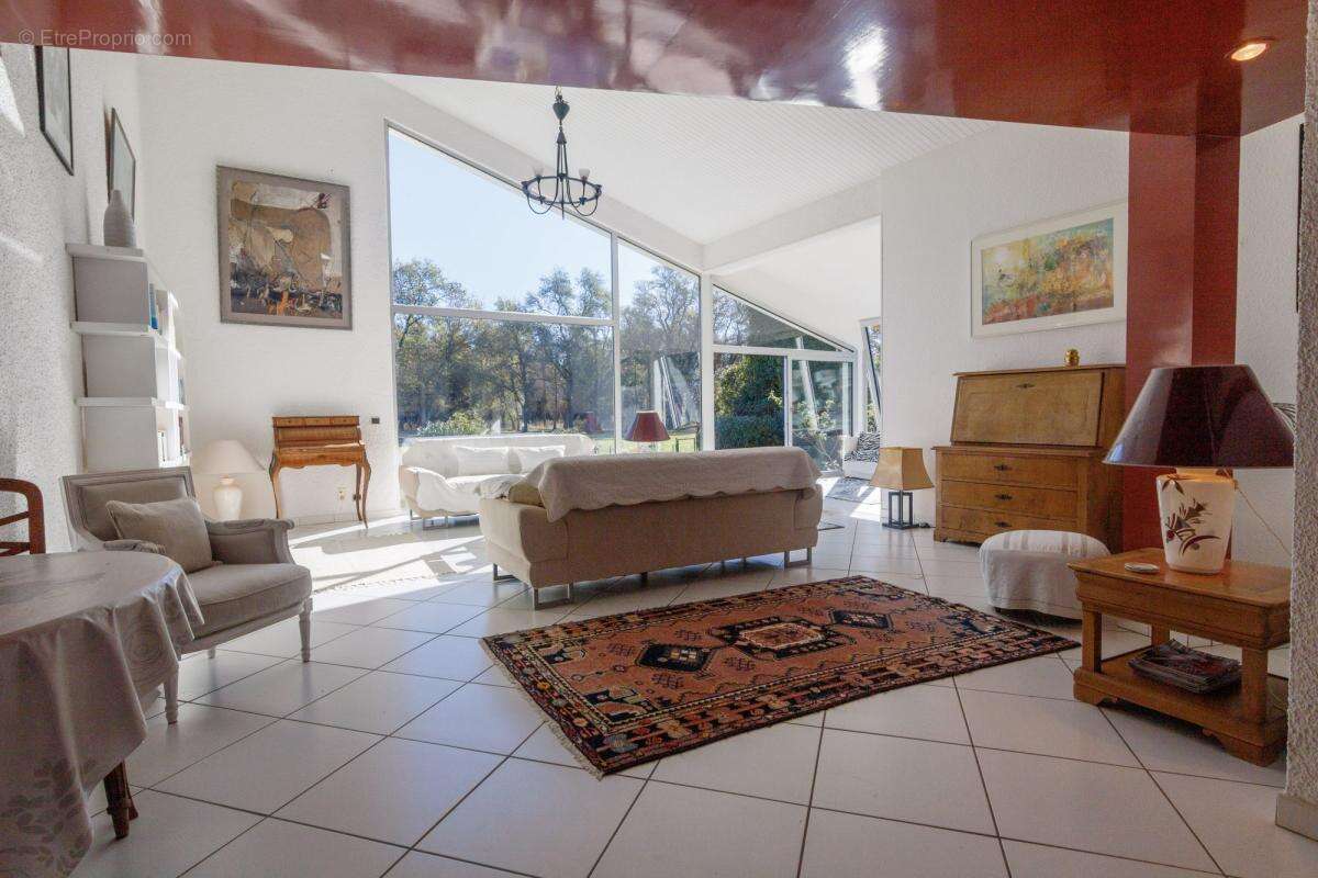 Maison à SAINT-CYPRIEN