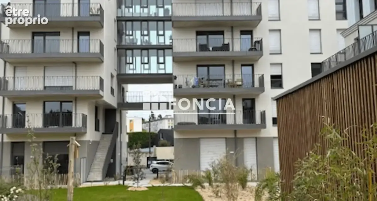 LUMINEUX & SPACIEUX Appartement T5, vue dégagée, beaux volumes, terrasses, prestations de qualité - photo 4